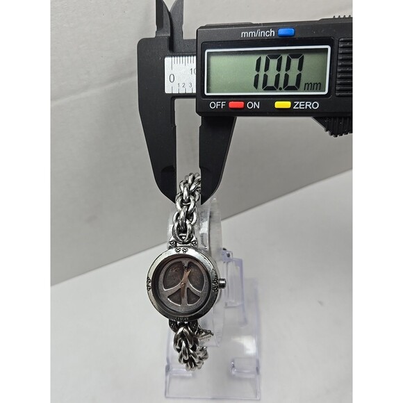 Lucky Brand Peace Sign Chain Bracelet Watch Quartz New Battery Silver Womens - Picture 6 of 12